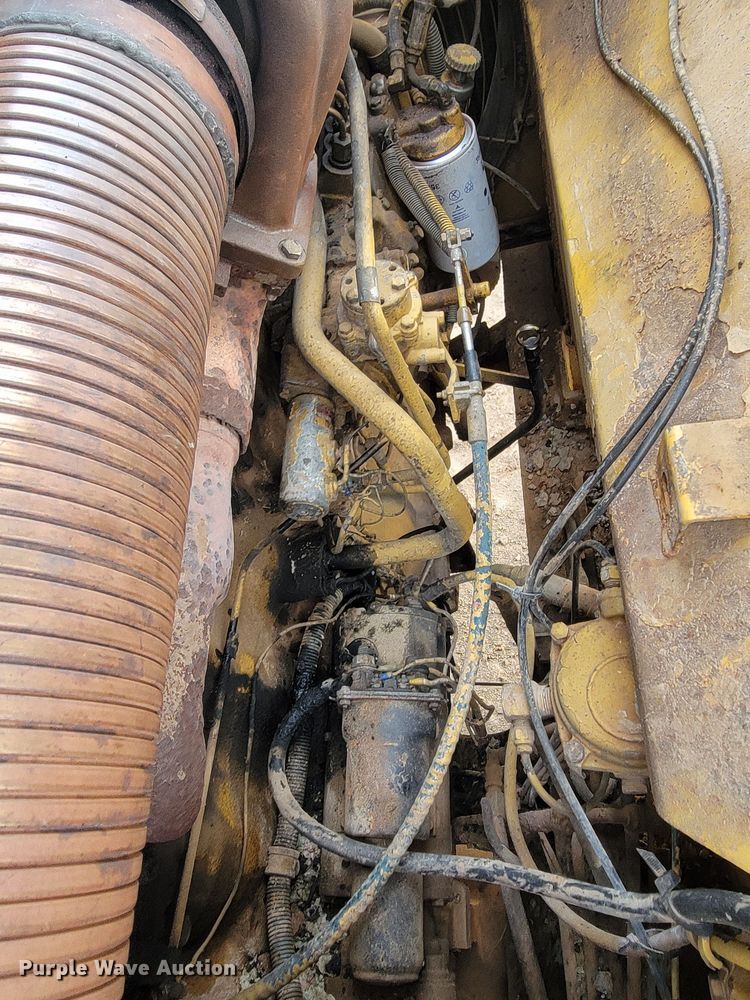 image for item ME9658 Caterpillar D25  haul truck