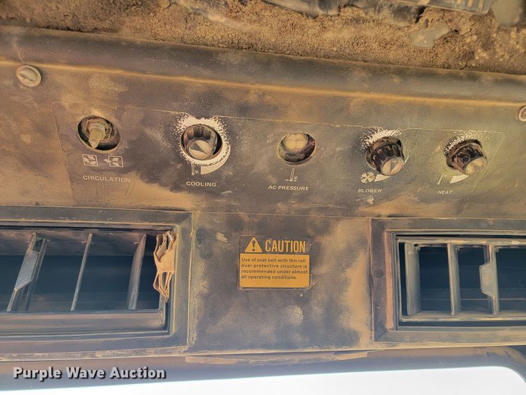 image for item ME9659 1983 John Deere 862  elevating scraper