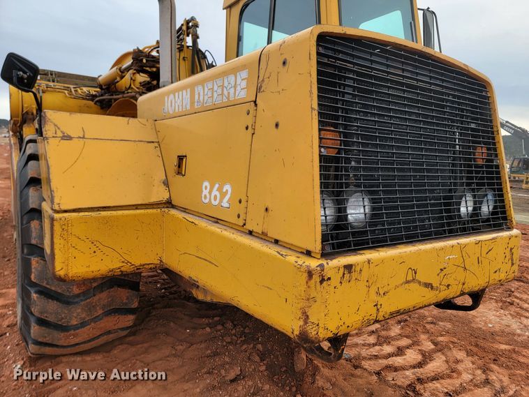 image for item ME9659 1983 John Deere 862  elevating scraper