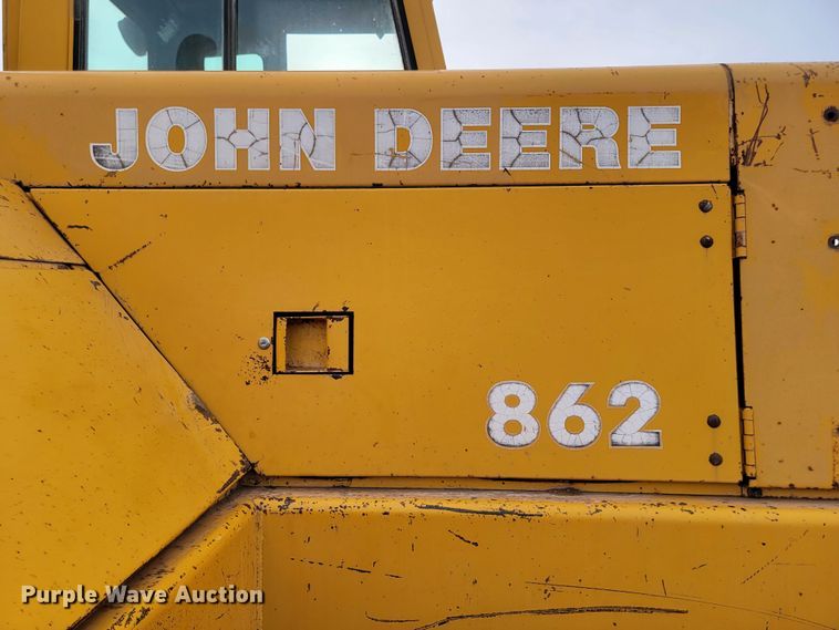 image for item ME9659 1983 John Deere 862  elevating scraper