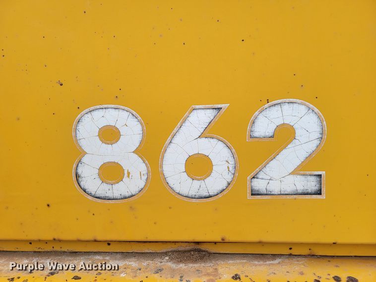 image for item ME9659 1983 John Deere 862  elevating scraper