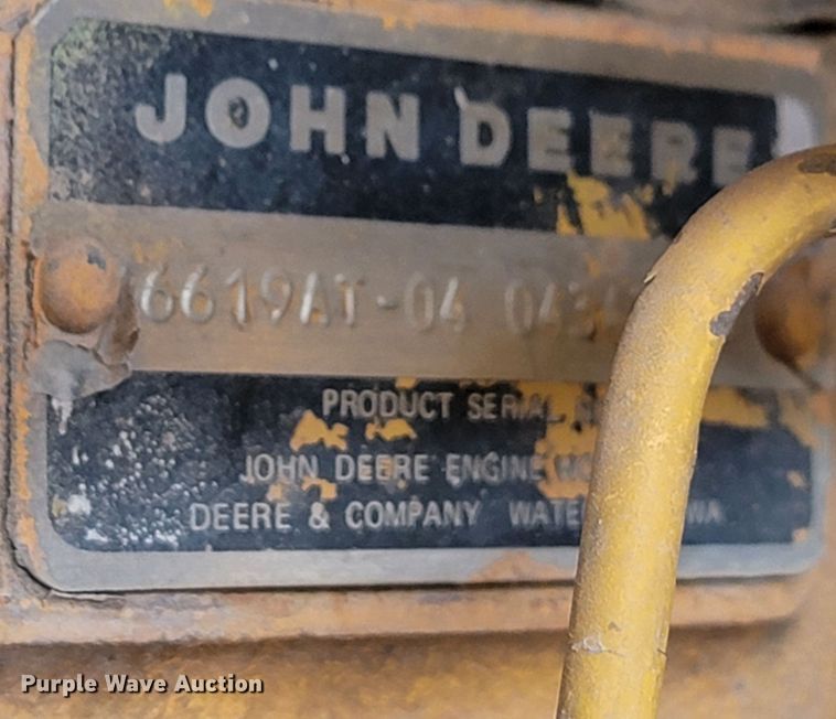 image for item ME9659 1983 John Deere 862  elevating scraper