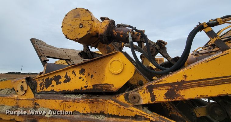 image for item ME9660 1984 John Deere 862  elevating scraper