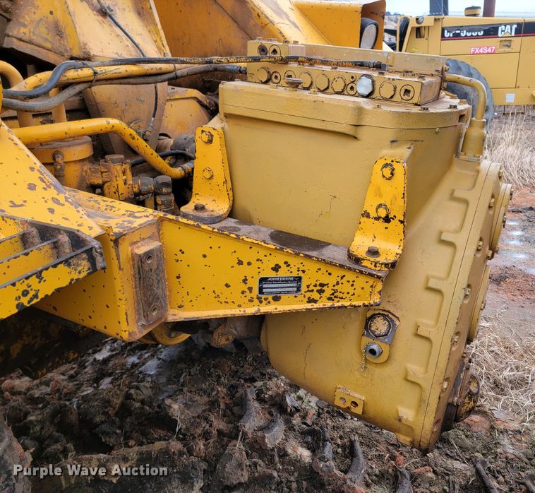 image for item ME9660 1984 John Deere 862  elevating scraper