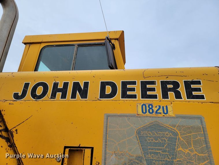image for item ME9660 1984 John Deere 862  elevating scraper