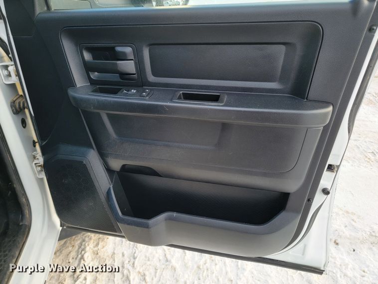 image for item ME9661 2013 Dodge Ram 5500HD  Crew Cab bucket truck