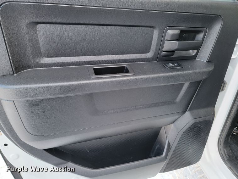 image for item ME9661 2013 Dodge Ram 5500HD  Crew Cab bucket truck