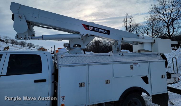 image for item ME9661 2013 Dodge Ram 5500HD  Crew Cab bucket truck
