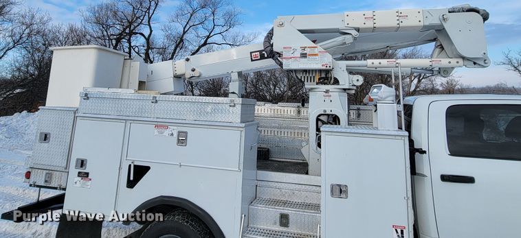 image for item ME9661 2013 Dodge Ram 5500HD  Crew Cab bucket truck