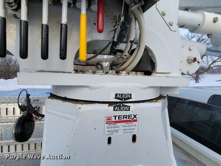 image for item ME9661 2013 Dodge Ram 5500HD  Crew Cab bucket truck