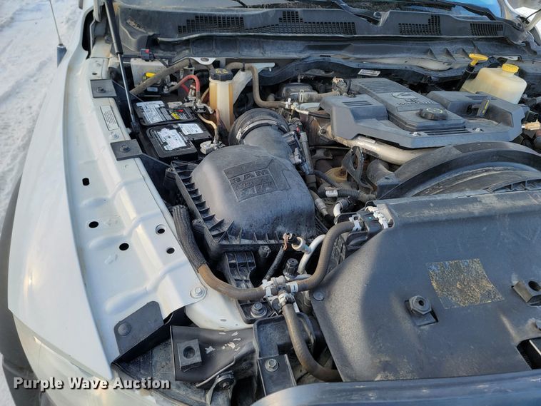 image for item ME9661 2013 Dodge Ram 5500HD  Crew Cab bucket truck