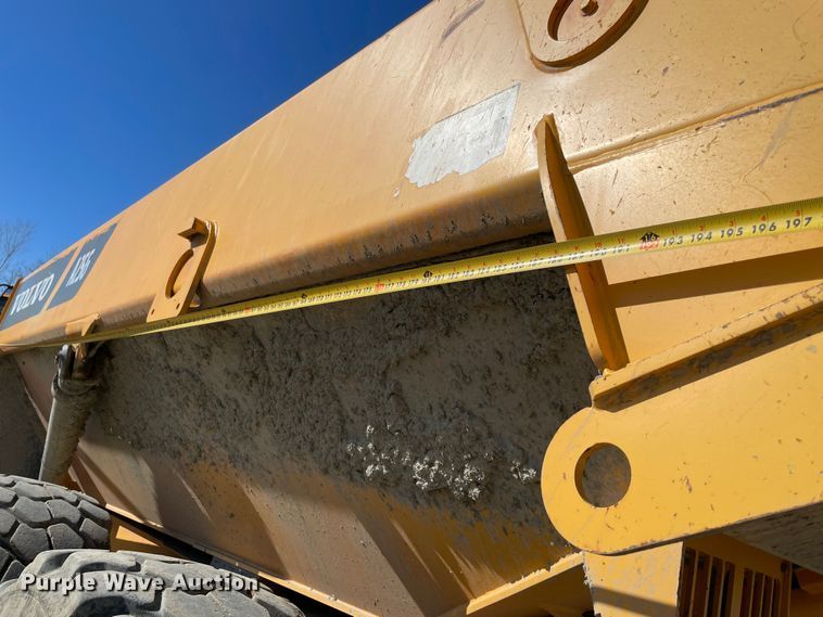 image for item MI9760 2015 Volvo A25G  haul truck