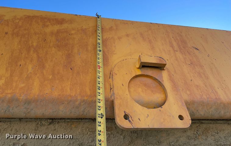 image for item MI9760 2015 Volvo A25G  haul truck