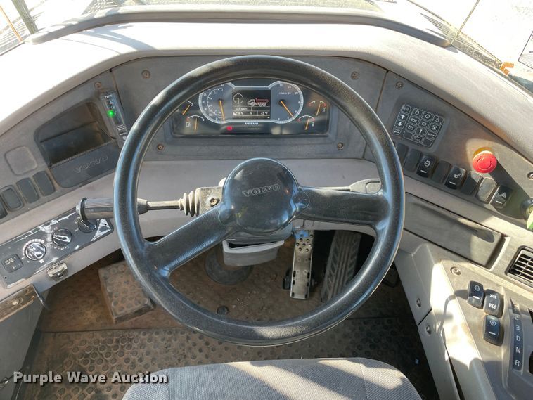 image for item MI9760 2015 Volvo A25G  haul truck