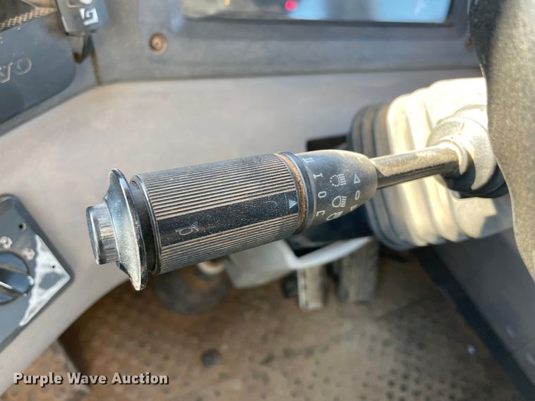 image for item MI9760 2015 Volvo A25G  haul truck