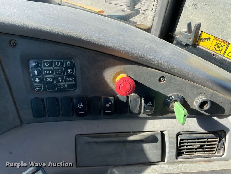 image for item MI9760 2015 Volvo A25G  haul truck