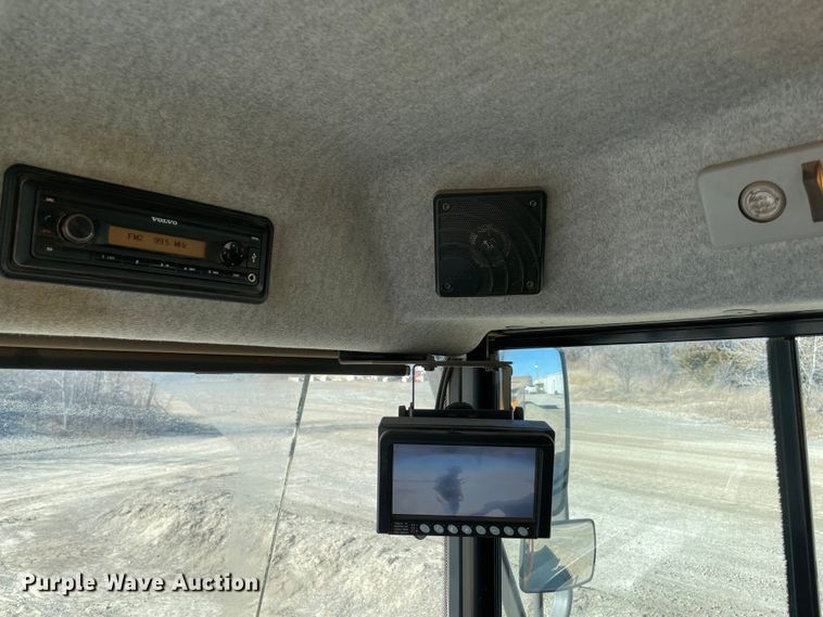 image for item MI9760 2015 Volvo A25G  haul truck