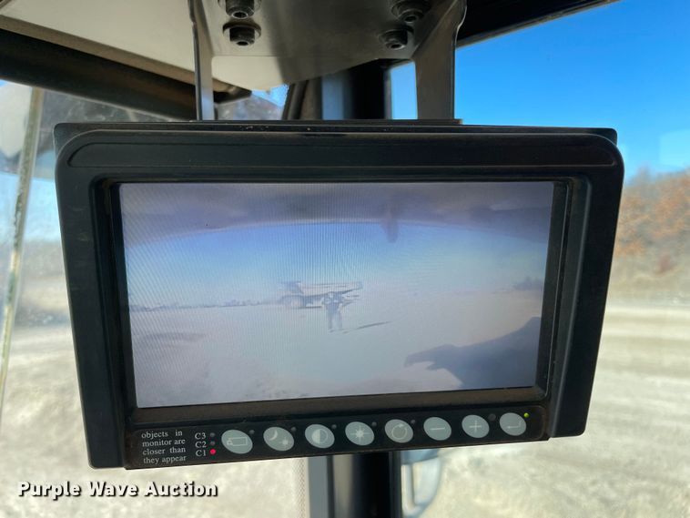 image for item MI9760 2015 Volvo A25G  haul truck