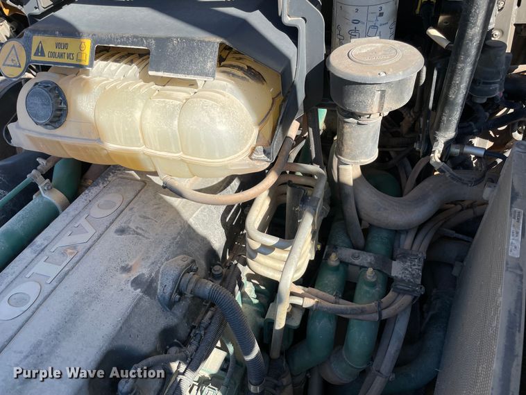 image for item MI9760 2015 Volvo A25G  haul truck