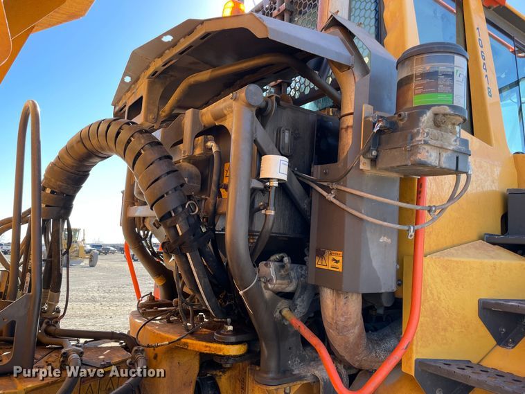 image for item MI9760 2015 Volvo A25G  haul truck