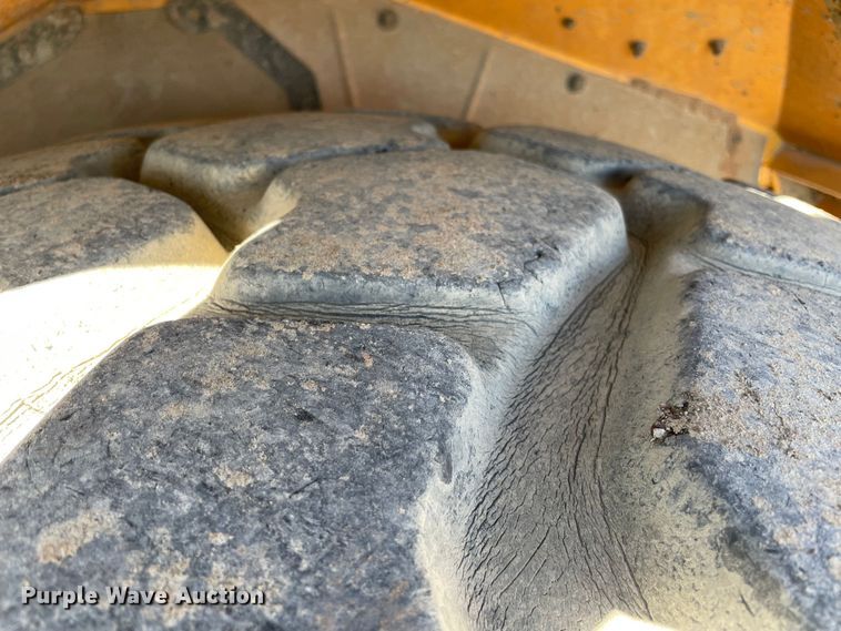 image for item MI9760 2015 Volvo A25G  haul truck