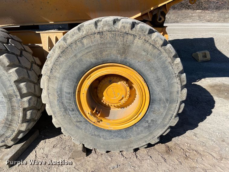 image for item MI9760 2015 Volvo A25G  haul truck