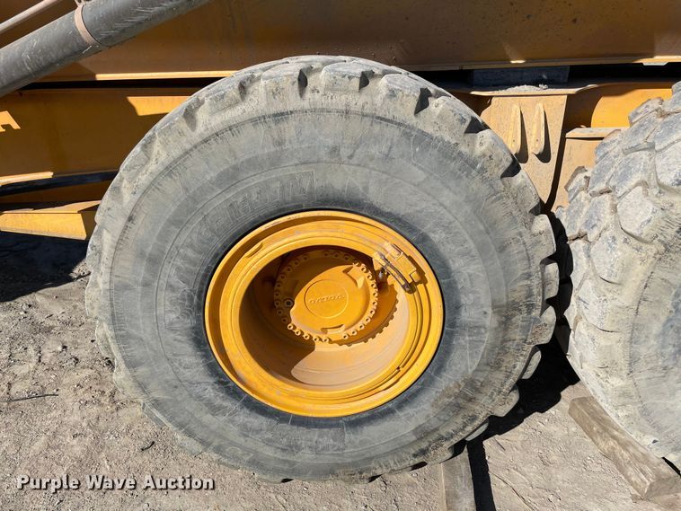 image for item MI9760 2015 Volvo A25G  haul truck