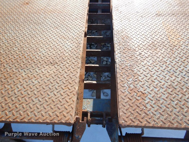 image for item MJ9975 2014 PJ Trailers  equipment trailer