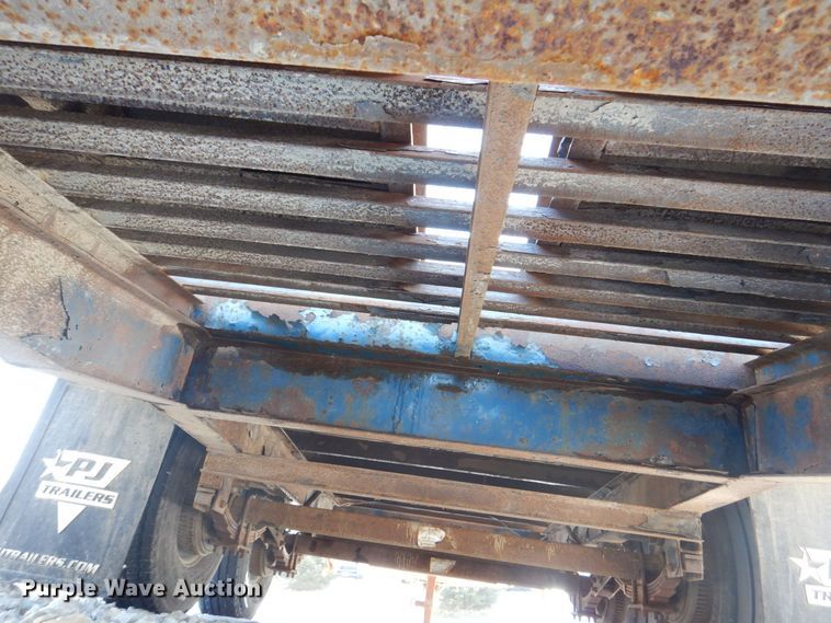 image for item MJ9975 2014 PJ Trailers  equipment trailer