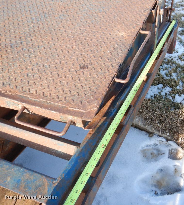 image for item MJ9976 2014 PJ Trailers  equipment trailer