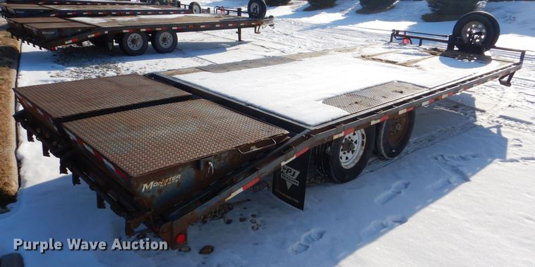 image for item MJ9977 2014 PJ Trailers  equipment trailer