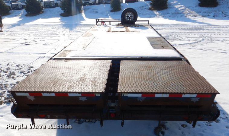image for item MJ9977 2014 PJ Trailers  equipment trailer