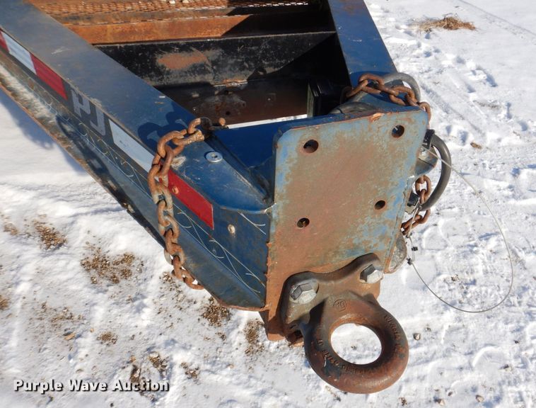 image for item MJ9977 2014 PJ Trailers  equipment trailer