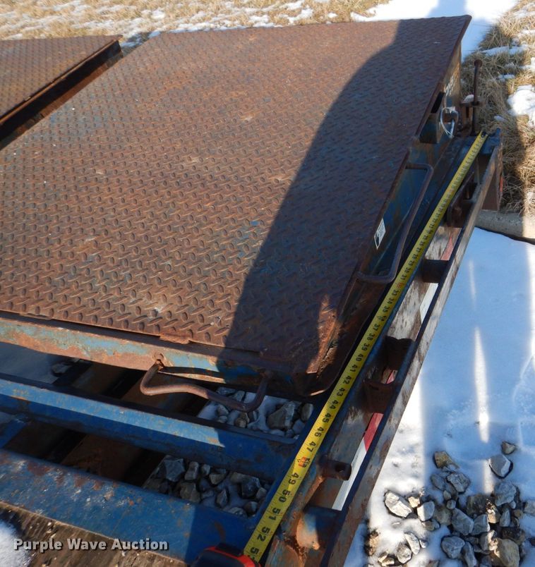 image for item MJ9977 2014 PJ Trailers  equipment trailer