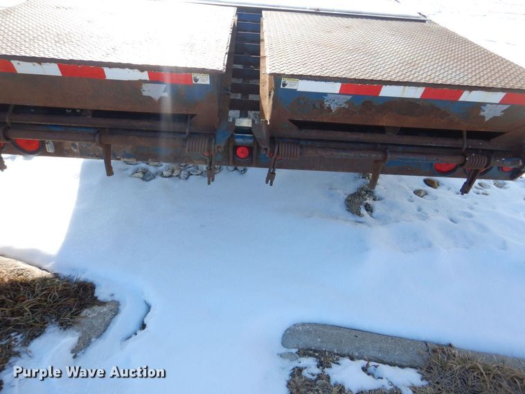 image for item MJ9977 2014 PJ Trailers  equipment trailer