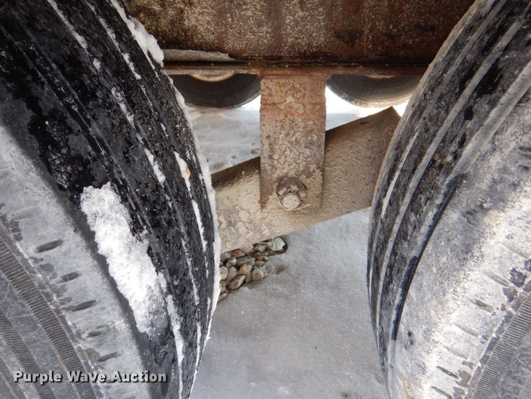 image for item MJ9977 2014 PJ Trailers  equipment trailer