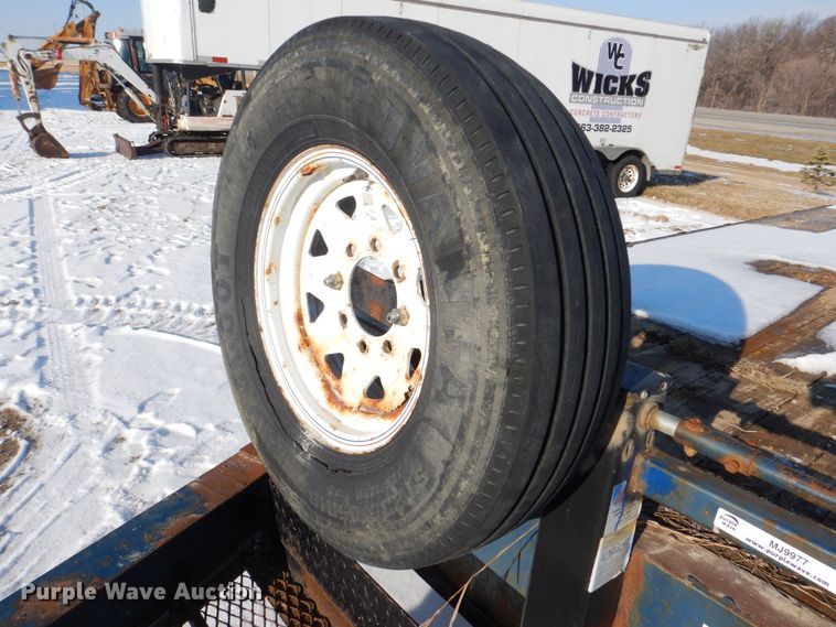 image for item MJ9977 2014 PJ Trailers  equipment trailer