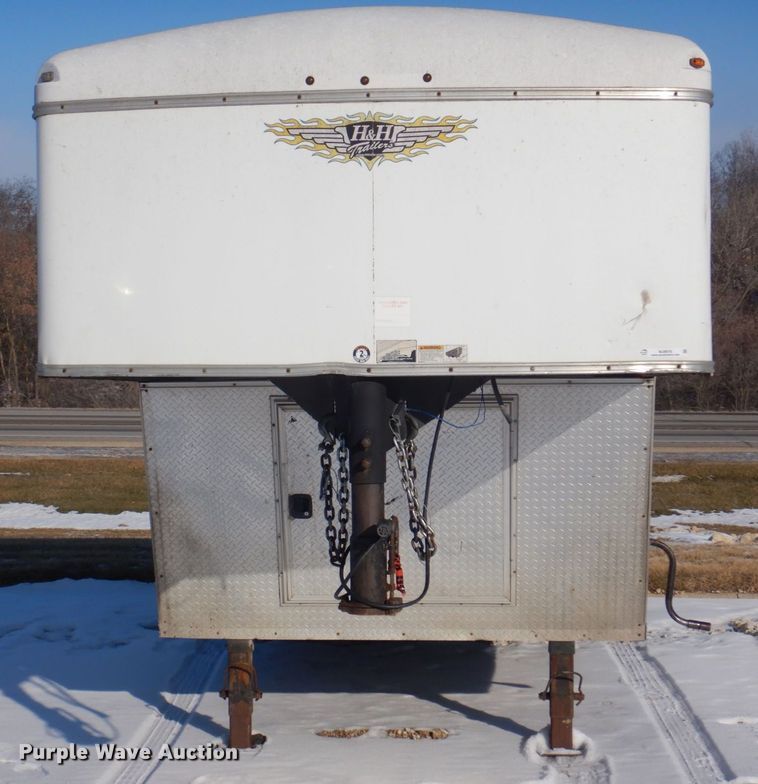 image for item MJ9978 2006 H&H  enclosed cargo trailer