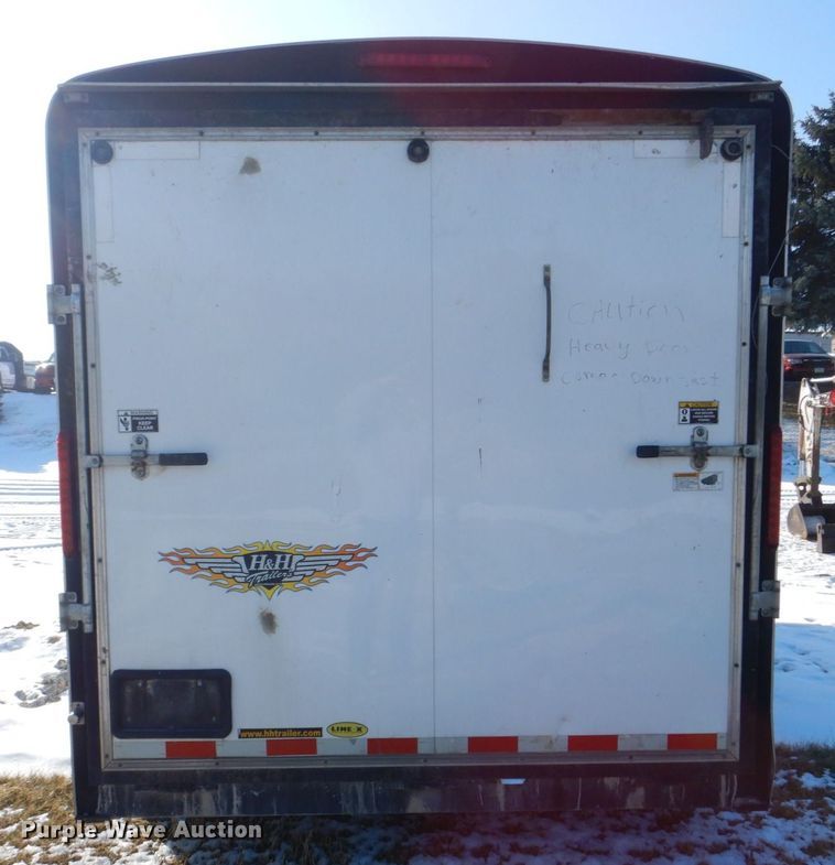 image for item MJ9978 2006 H&H  enclosed cargo trailer