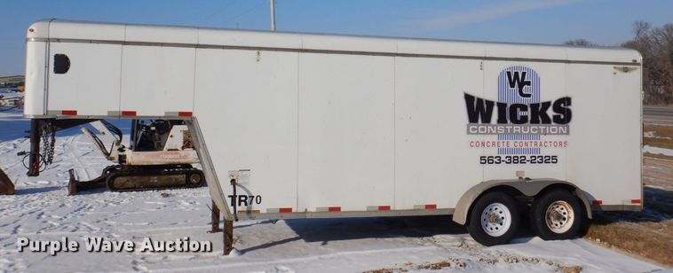 image for item MJ9978 2006 H&H  enclosed cargo trailer