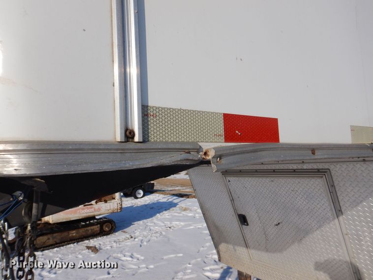 image for item MJ9978 2006 H&H  enclosed cargo trailer