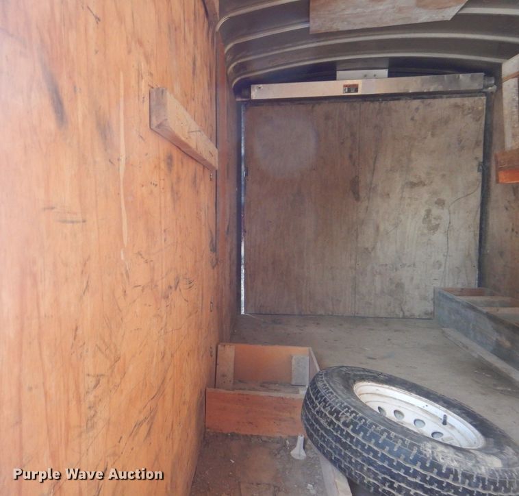 image for item MJ9978 2006 H&H  enclosed cargo trailer