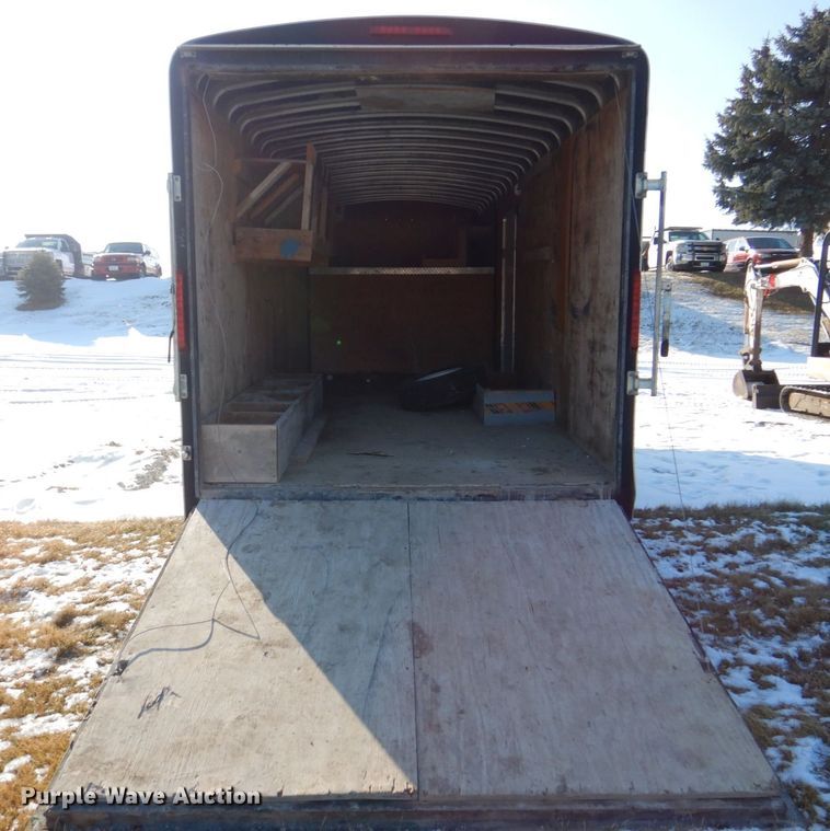 image for item MJ9978 2006 H&H  enclosed cargo trailer