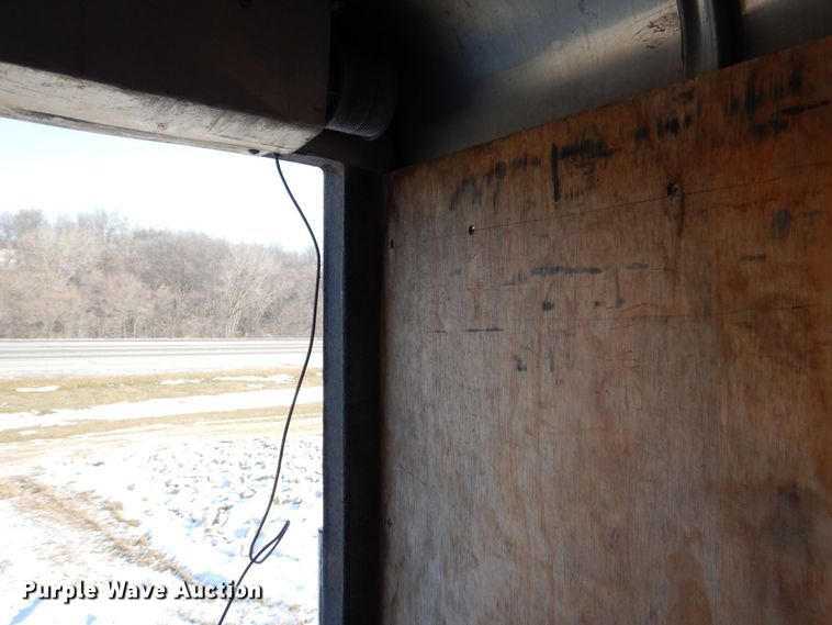 image for item MJ9978 2006 H&H  enclosed cargo trailer