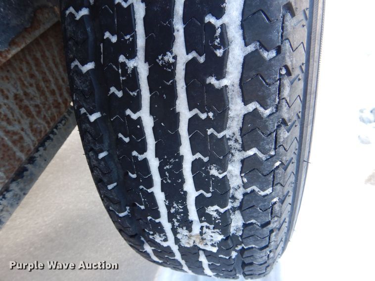 image for item MJ9978 2006 H&H  enclosed cargo trailer