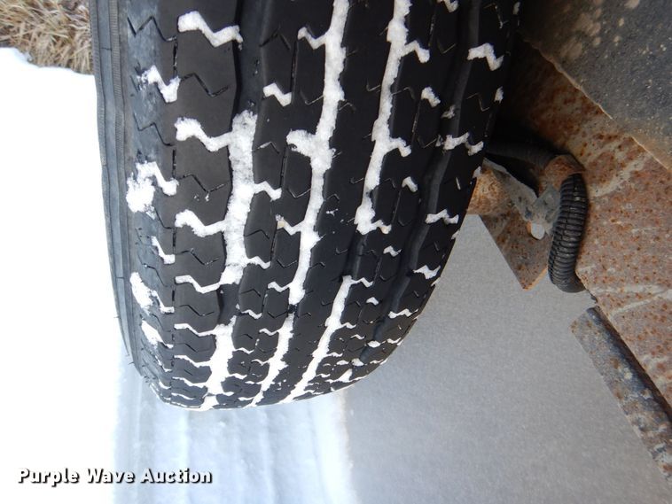 image for item MJ9978 2006 H&H  enclosed cargo trailer