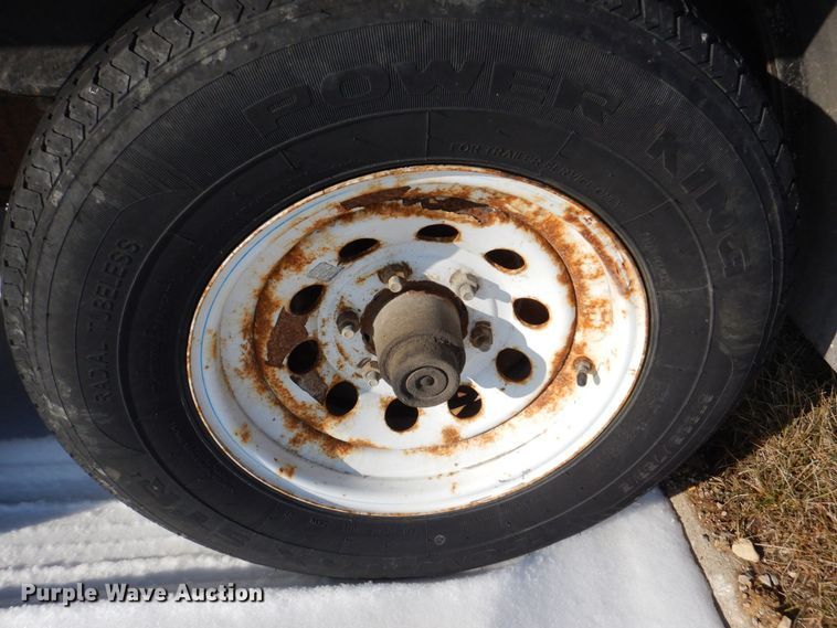 image for item MJ9978 2006 H&H  enclosed cargo trailer