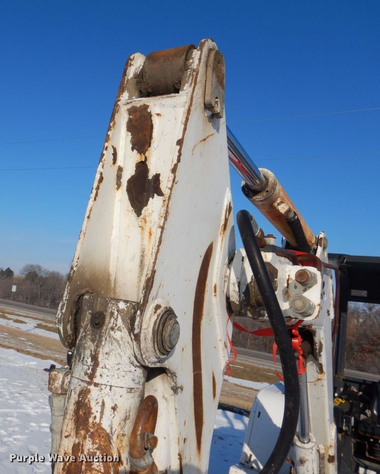 image for item MJ9979 1997 Bobcat 331  mini excavator