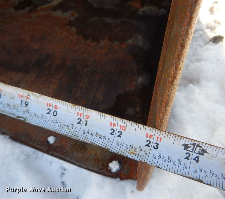 image for item MJ9979 1997 Bobcat 331  mini excavator