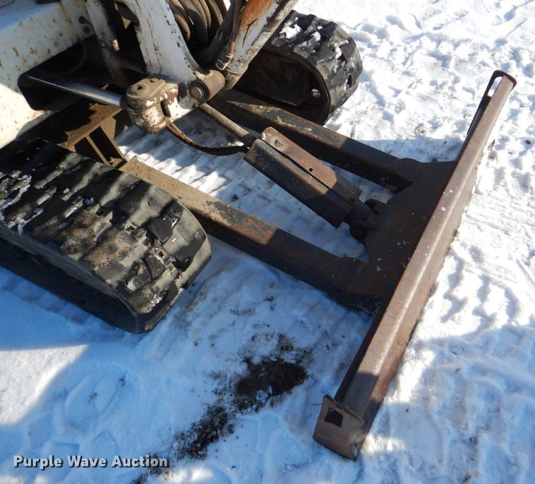 image for item MJ9979 1997 Bobcat 331  mini excavator